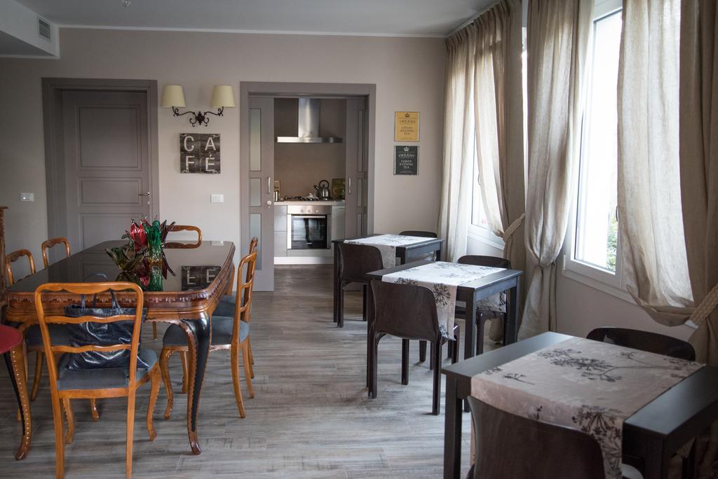 B&B La Dimora Del Garda Сирмионе Екстериор снимка