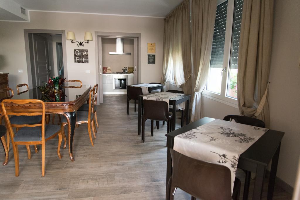 B&B La Dimora Del Garda Сирмионе Екстериор снимка